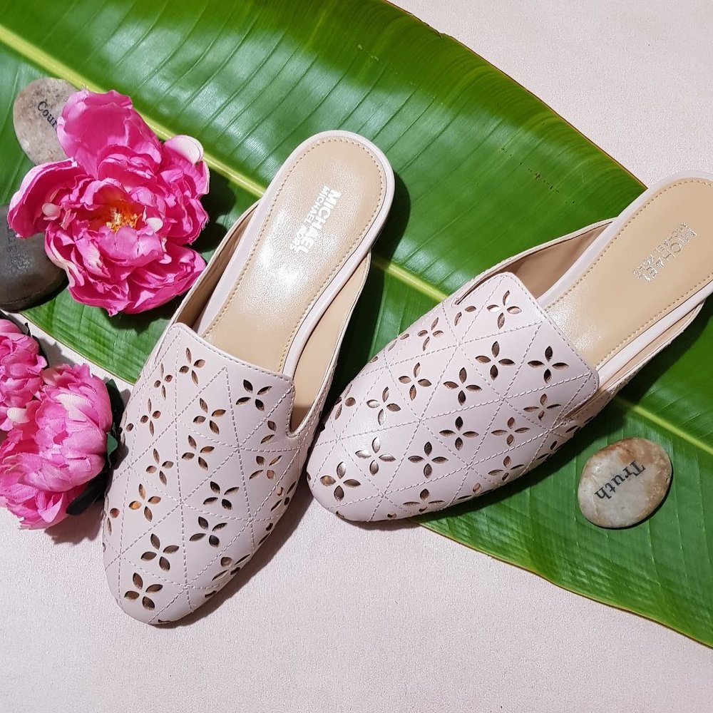 MICHAEL KORS NATASHA SLIDE LASERED LEATHER 6M NIB
